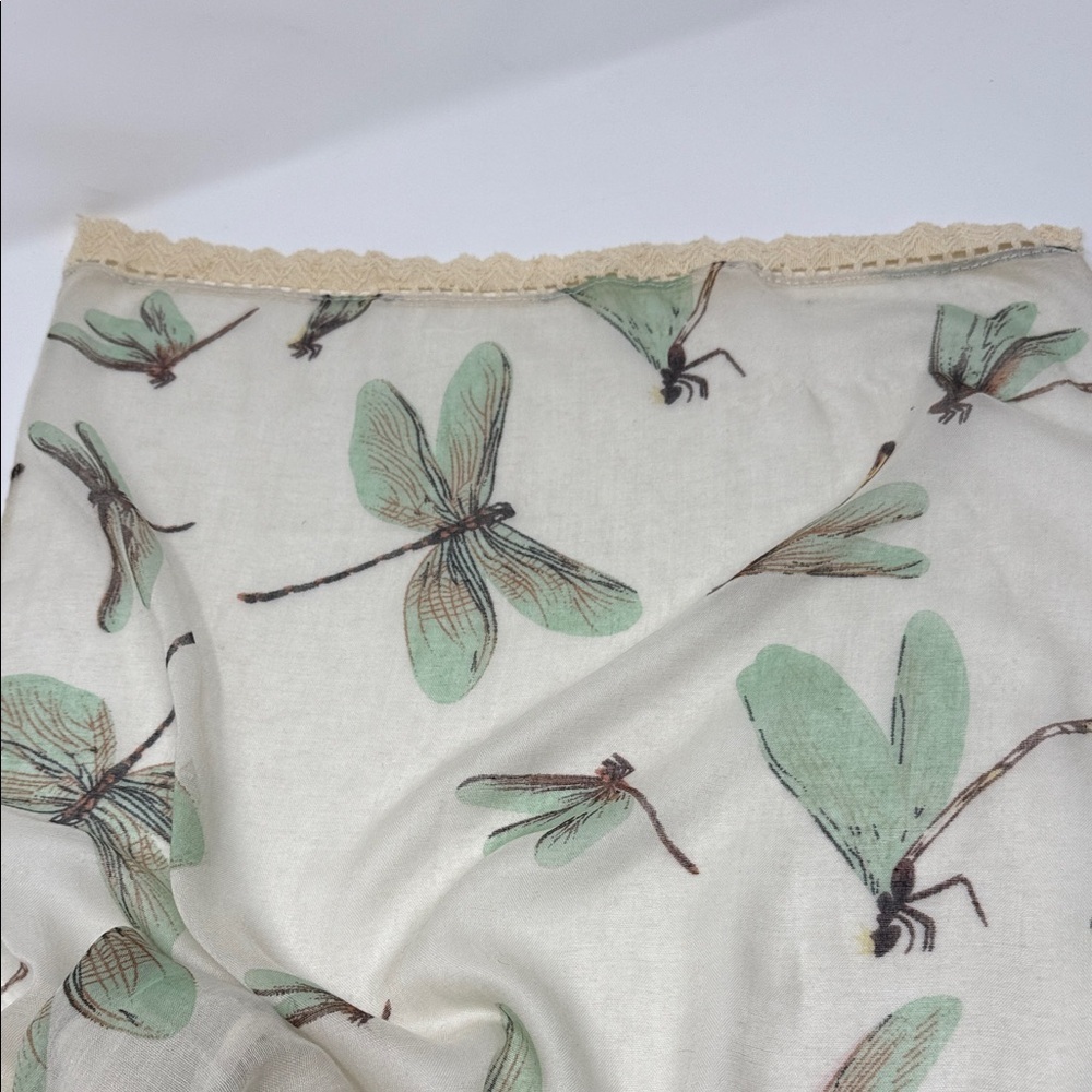Women’s Vintage Beige Dragonfly Scarf 70x20” - Picture 4 of 6